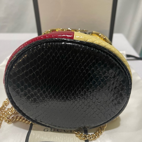 NEW Gucci Zumi Tricolored Snakeskin Drawstring Crossbody Bucket Bag - Picture 10 of 12